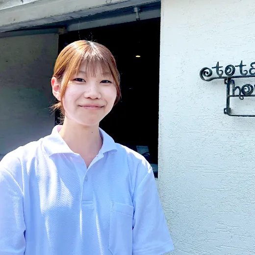 STAFF 原田 佳恋